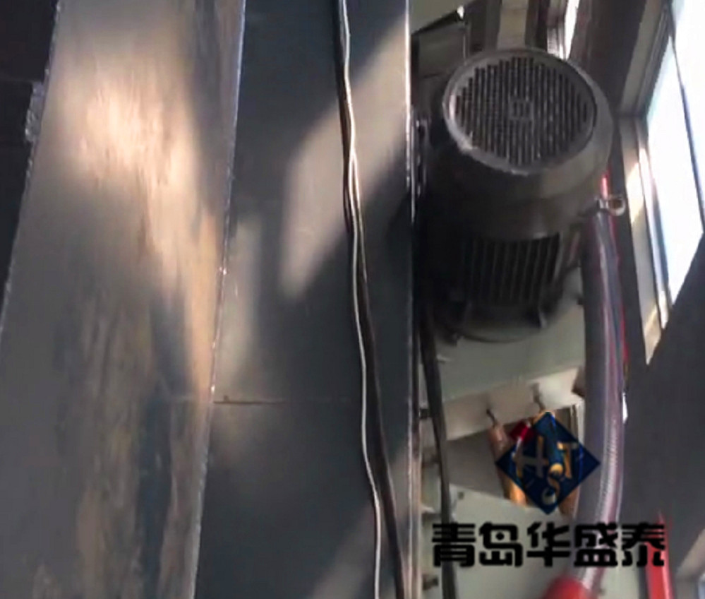 2018年發往江蘇泰州3720吊鉤式拋丸機調試完畢