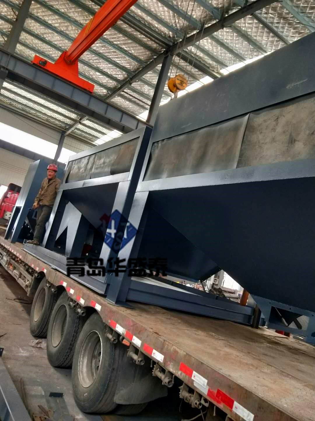 發往內蒙呼和浩特6930拋丸機發貨現場圖